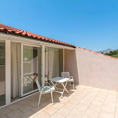 With Parking Space Brela, Makarska - 16596 Brela